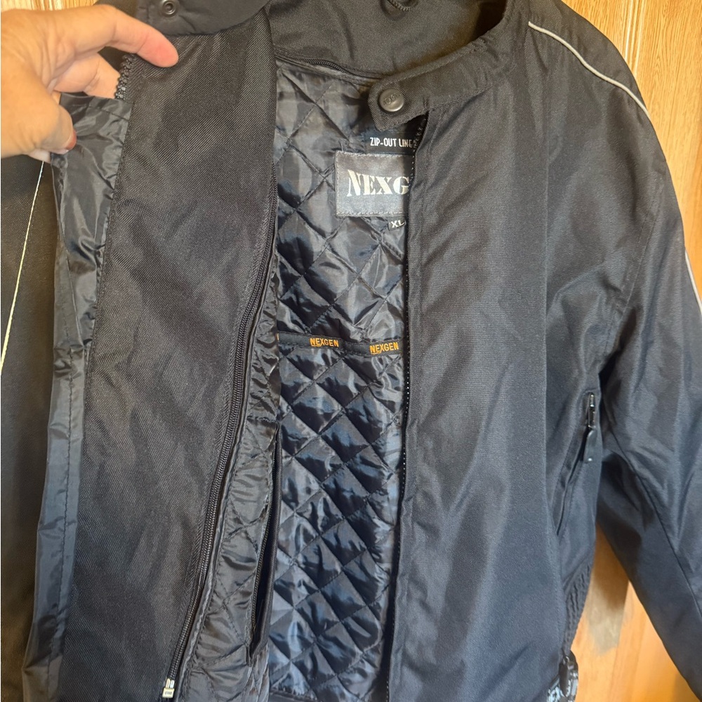 Men's Black Performance Jacket - Picture 4 of 10